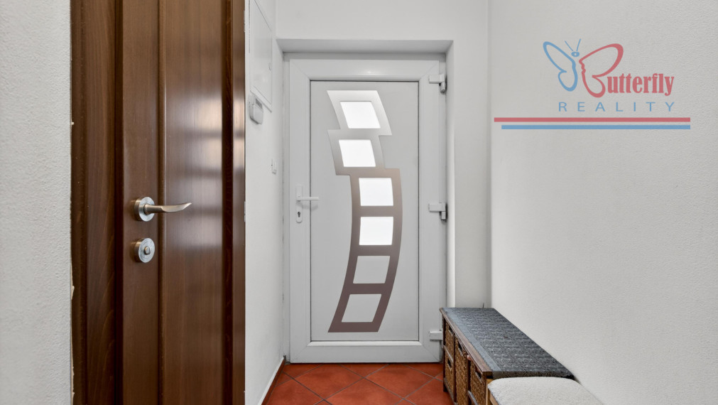 NA PREDAJ: 3i byt so záhradou (129 m²) a 2 parkovacími miestami – Nákovná ul.