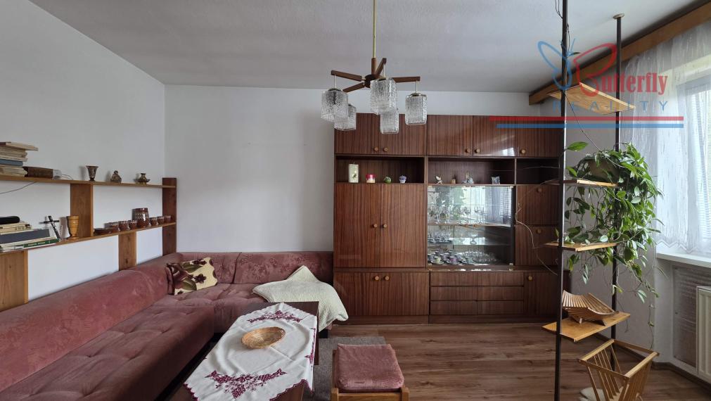 Predaj dom Raztočno pozemok 716 m2
