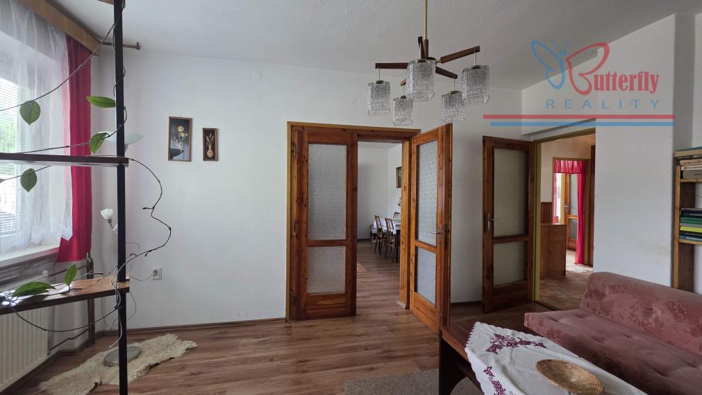 Predaj dom Raztočno pozemok 716 m2