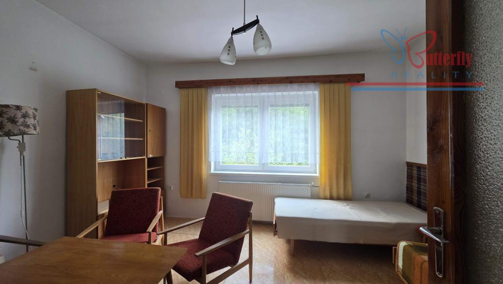 Predaj dom Raztočno pozemok 716 m2