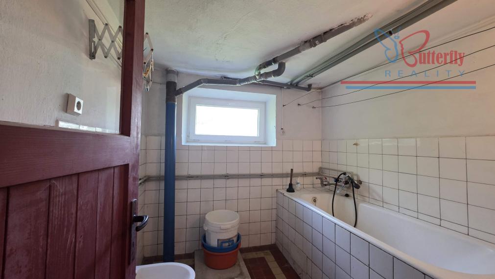 Predaj dom Raztočno pozemok 716 m2
