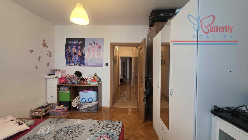 NA PREDAJ Priestranný 3-izbový byt po rekonštrukcii vo vyhľadávanej lokalite  Šamorín, Mestský majer