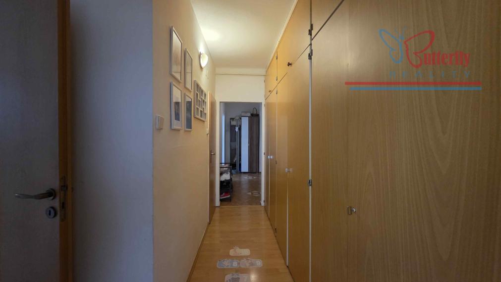 NA PREDAJ Priestranný 3-izbový byt po rekonštrukcii vo vyhľadávanej lokalite  Šamorín, Mestský majer