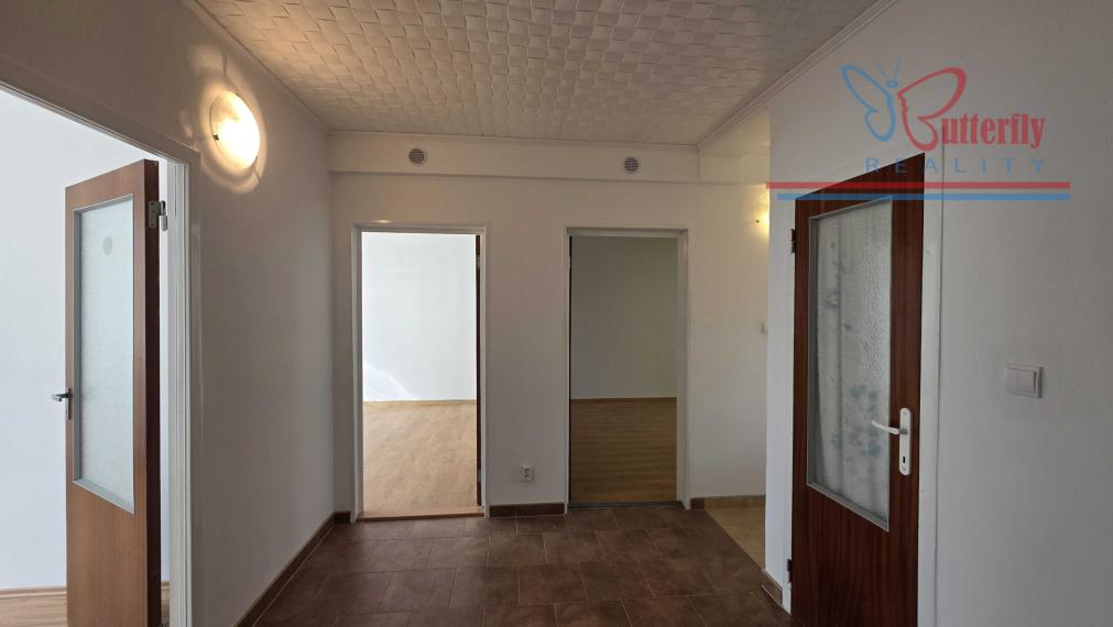 Predaj 3 izbový byt po kompletnej rekonštrukcii s vlastným kúrením Skačany