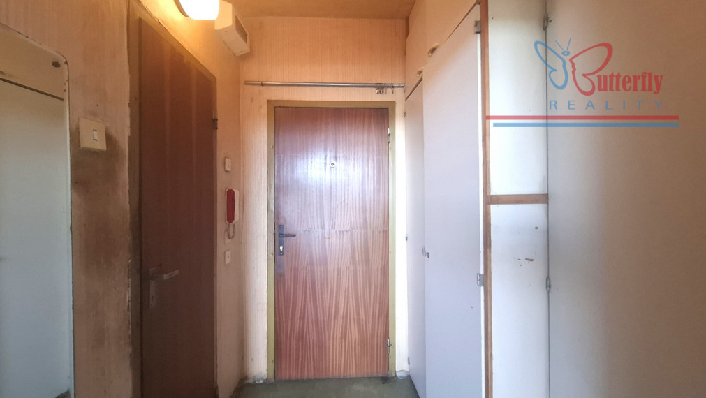 PREDAJ 2-gars. + 2 loggie, pri električke, Strečnianska ul.