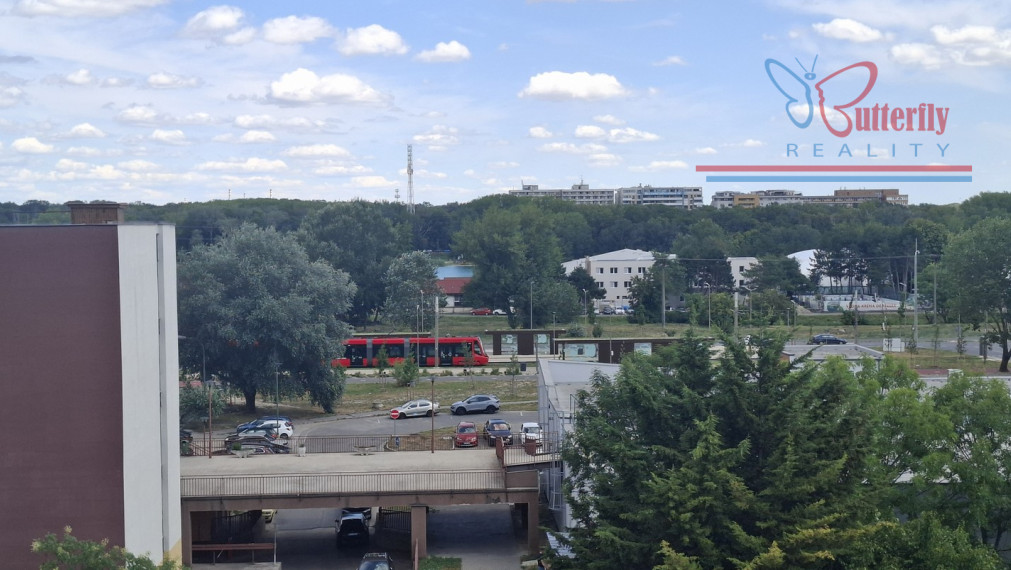 PREDAJ 2-gars. + 2 loggie, pri električke, Strečnianska ul.