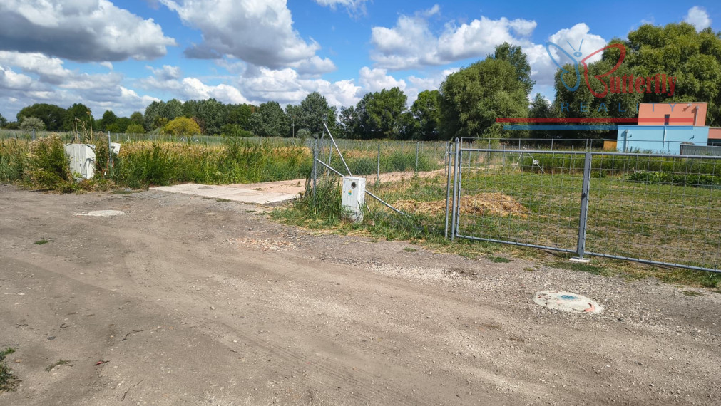 PREDAJ 675m2 stavebný pozemok v Zohore