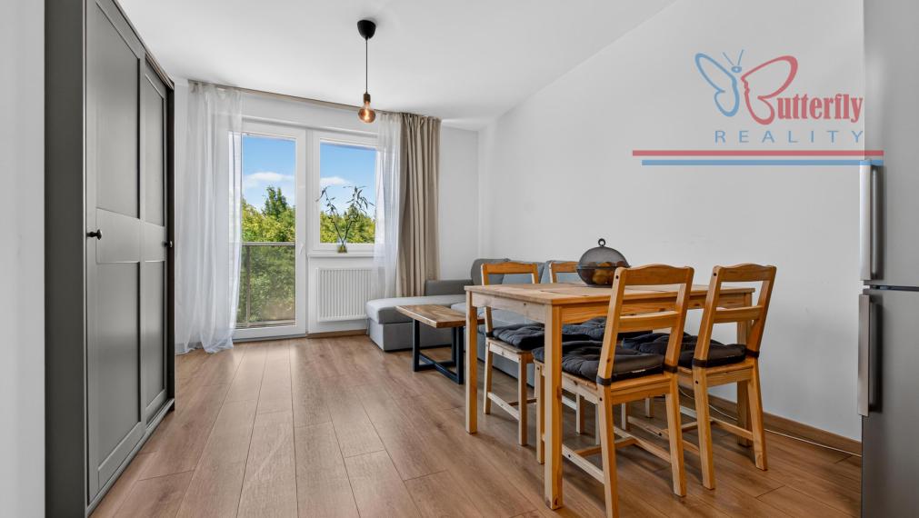 PREDAJ • 2,5-izbový byt • Ovocné sady • Zariadený