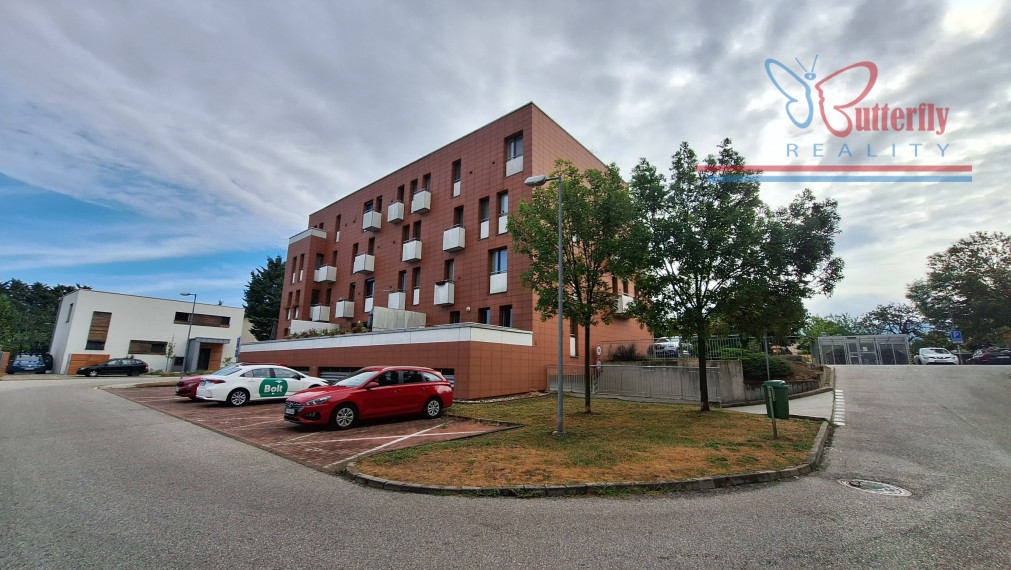 NA PRENÁJOM: zariadený 2 izb. byt, garážové státie, Záhorská Bystrica