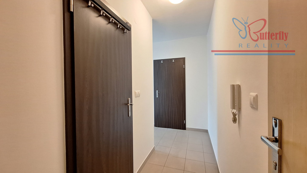 NA PRENÁJOM: zariadený 2 izb. byt, garážové státie, Záhorská Bystrica