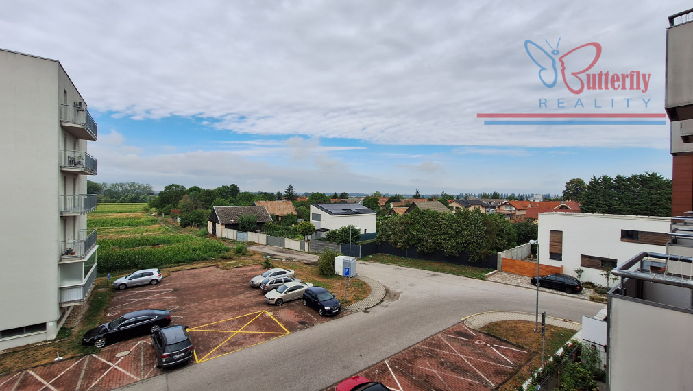 NA PRENÁJOM: zariadený 2 izb. byt, garážové státie, Záhorská Bystrica