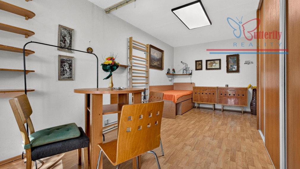 PREDAJ veľký 3-izb. 85m2 byt, Ružinov-Pošeň, Štefunkova ul.
