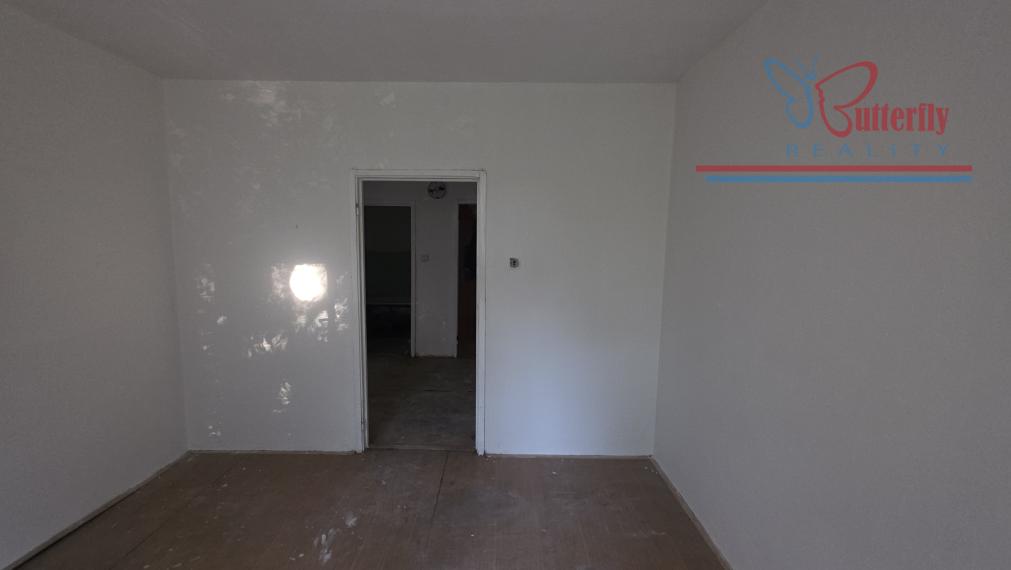 Predaj 4-izbový byt s loggiou 75 m² Bratislava Dúbravka, Gallayova