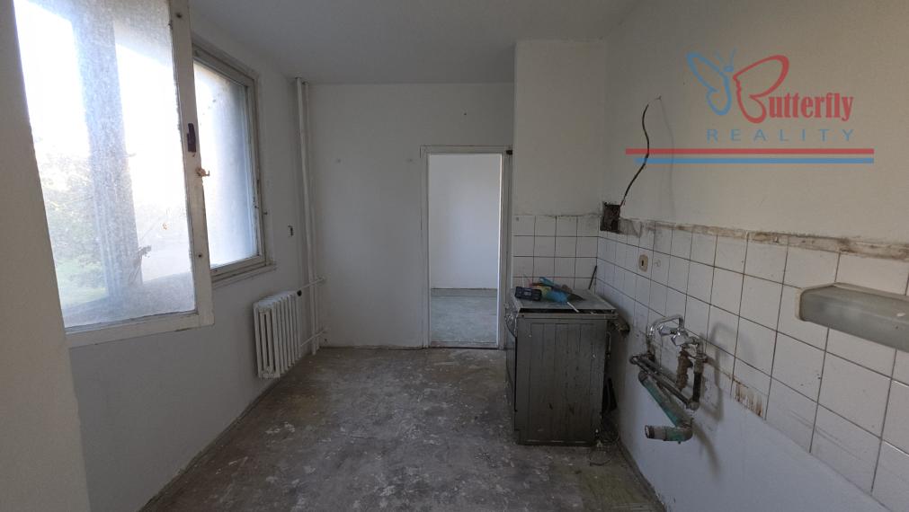 Predaj 4-izbový byt s loggiou 75 m² Bratislava Dúbravka, Gallayova