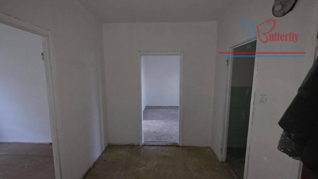Predaj 4-izbový byt s loggiou 75 m² Bratislava Dúbravka, Gallayova