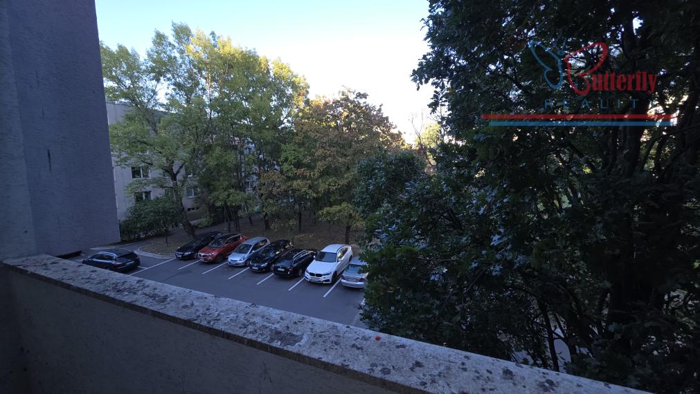 Predaj 4-izbový byt s loggiou 75 m² Bratislava Dúbravka, Gallayova