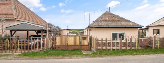 Predaj priestranného pozemku v Hruboňove – ideálne miesto pre váš nový domov!