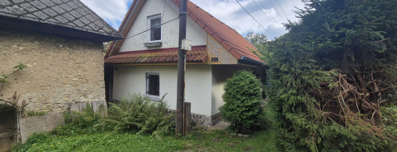 Predaj dva rodinné domy v obci Valaská Belá