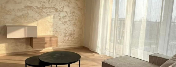 PRENÁJOM Svetlý 2-izbový byt s priestrannou loggiou a parkovaním