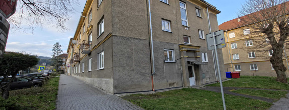 PREDAJ 3 izbový byt, 81 m2, Handlová, 29.augusta