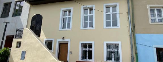 Bývanie s pečaťou histórie: Barokový meštiansky dom priamo pod Bratislavským hradom