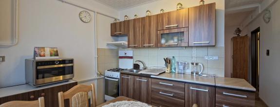 PREDAJ 3 izbový byt s loggiou a vlastným kúrením  Skačany