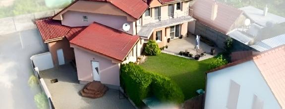 PREDAJ rodinný 5-izb. dom s kanceláriou, záhradou a garážou