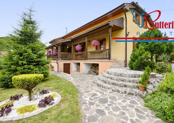 PREDANÉ 4 izbový dom s pozemkom 1615 m2, Banská Štiavnica, Štefultov.