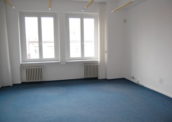 P R E N Á J O M kancelárie od 15 m2, Hviezdoslavovo nám., Staré Mesto