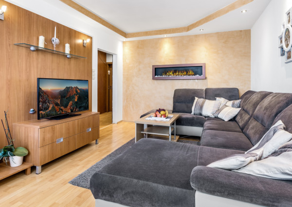 P R E D A J 3-izb. byt blízko centra, 78 m2, Bratislavská ul., Senec