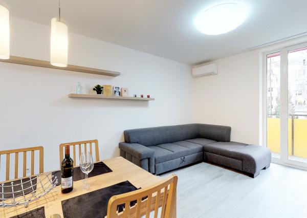 P R E D A J 4 izbový byt s parkovacím miestom, 99,5 m2 v novostavbe Central Prievidza, na ulici Terézie Vansovej.