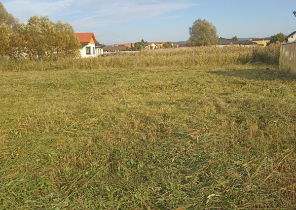 PREDAJ 627m2 stavebný pozemok v Zohore