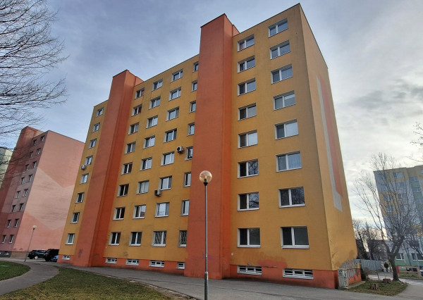 NA PREDAJ: 3 izb. byt, Estónska ul., Podunajské Biskupice