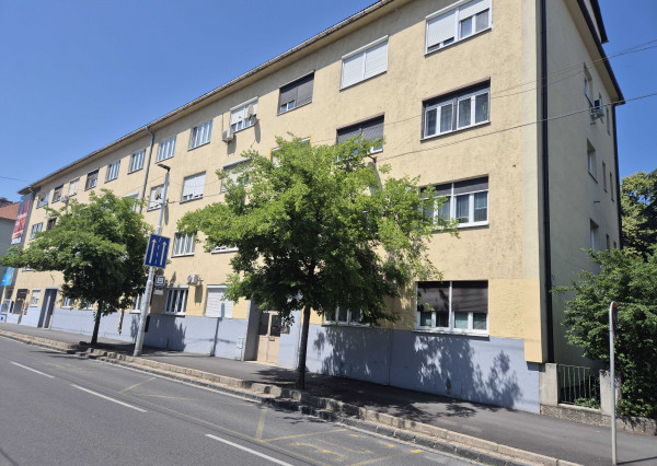 NA PREDAJ 3 izb. veľkometrážny byt, Vajnorská 55, Bratislava - Nové Mesto
