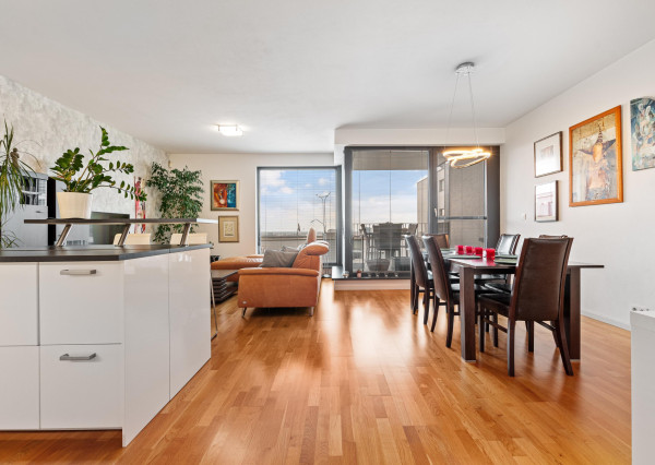 P R E N Á J O M   3 izb byt s predzáhradkou na Kolibe