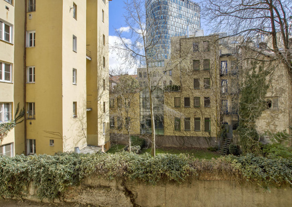 Kompletne zrekonštruovaný byt v centre v tichom vnútrobloku