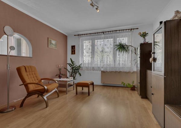 REZERVOVANÝ 2-izb. byt, I. Bukovčana, 52m2, balkón, BA-DNV