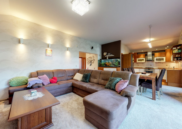 NA PRENÁJOM: 3 izb. BYT ako DOM | 104 m2 + TERASA 28 m2 | IVANKA PRI DUNAJI