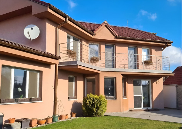 Bývaj v 5i dome v BA bez zápch + kancelária, záhrada, garáž