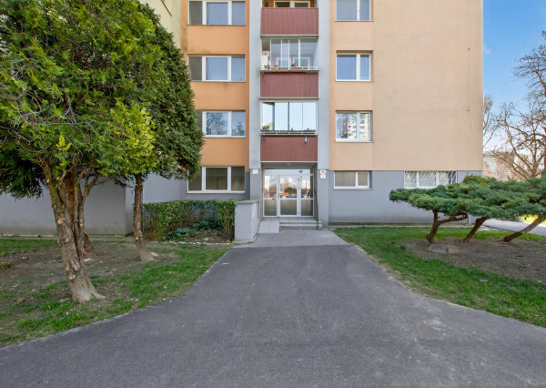 PREDAJ bytu Markova-Petržalka, možnosť zmeny na 4-izbový