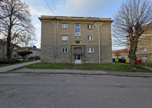 PREDAJ 3 izbový byt, 81 m2, Handlová, 29.augusta